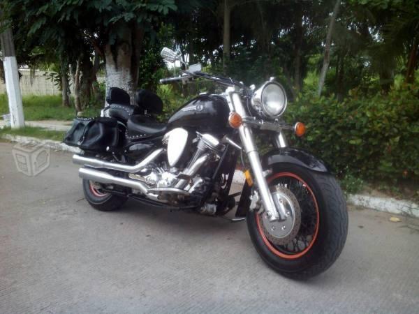 Motocicleta Yamaha Road-Star Motor 1600cc -01