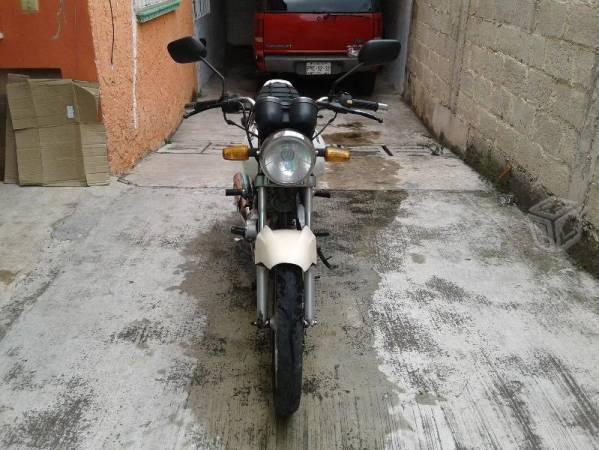 SUZUKI 125cc FUNCIONANDO AL 100 -08