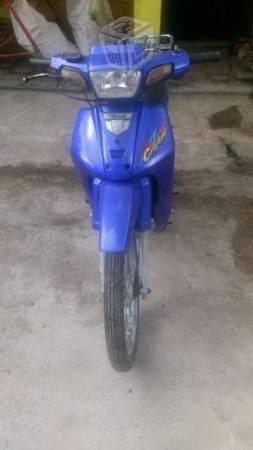 Moto yamaha cripton -12