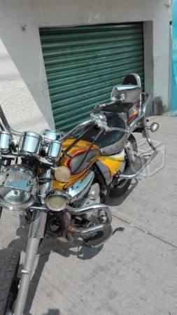 Motocicleta tipo choper -05