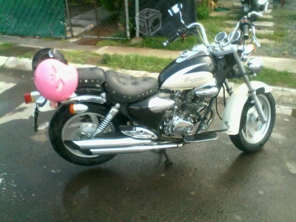 Vendo moto tipo chooper -03