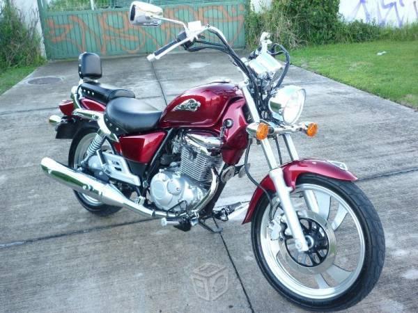 Suzuki gz150 flamante -14