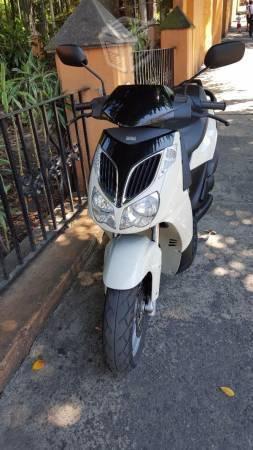 aprilia 200cc sport City -05