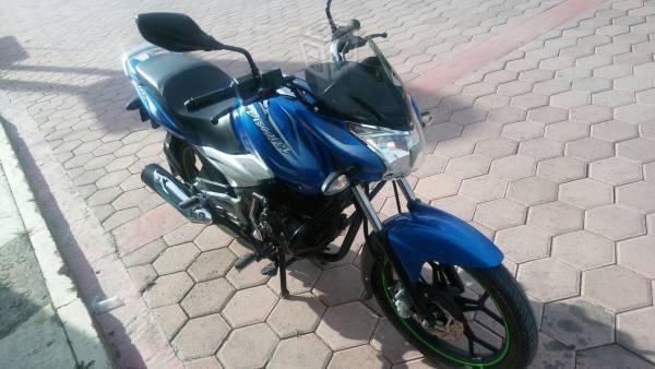 Motocicleta Bajaj Discover -15