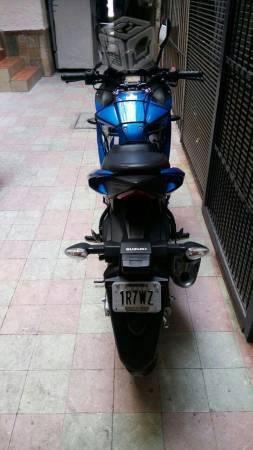 Moto suzuki gixxer sf -16