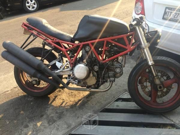 Ducati 750 cc -01