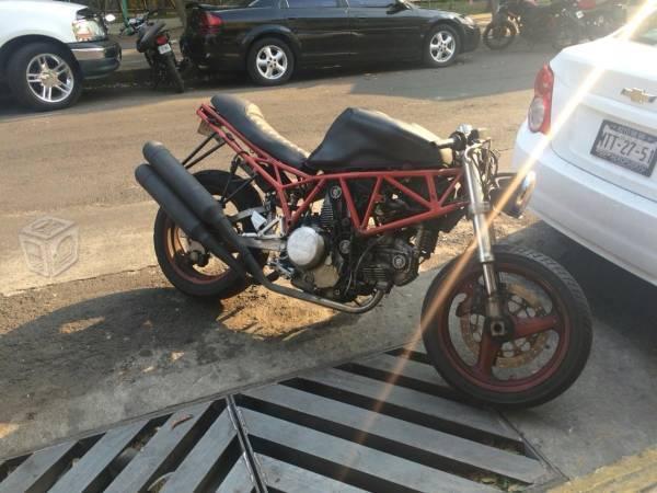 Ducati 750 cc -01