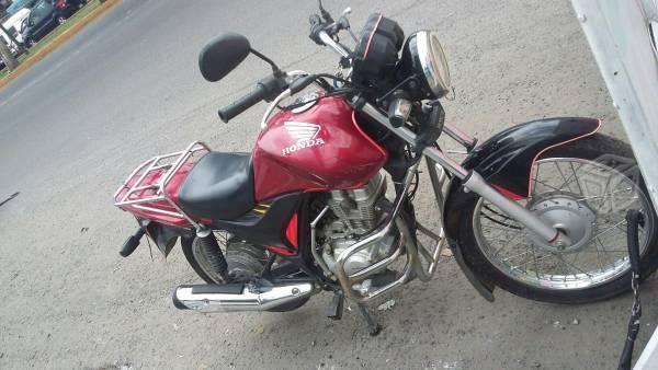 Motocicleta Honda -12