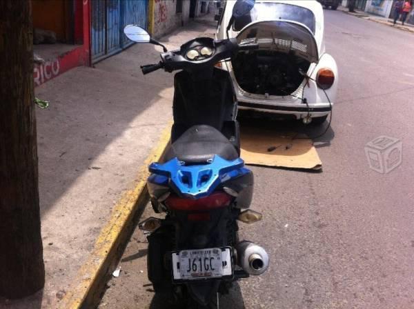 Motoneta 150cc jalando al 100% V o C -11