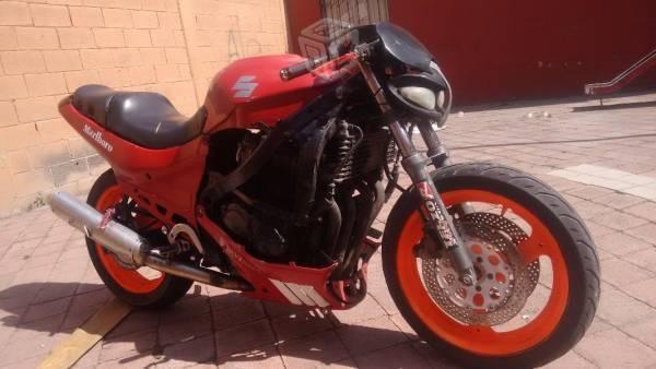 Gsx 600cc deportiva -93