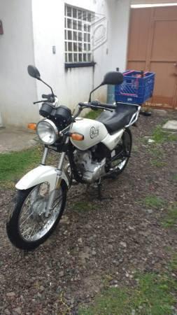 Motocicleta yamaha yb -15