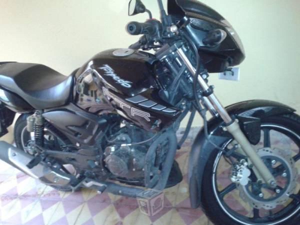 Motocicleta TVS -12