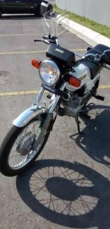 Bonita moto honda -13