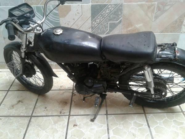 Moto modelo -07