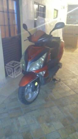 Vendo Italika 150 -11