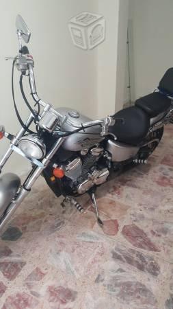 Honda shadow vlx 600 -06