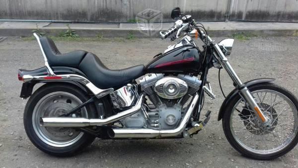 Harley Softail Custom 1600cc 6 vel -07