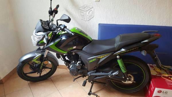 Moto Italika 150 -15