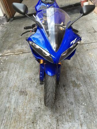 Yamaha R1 Con Equipo -08