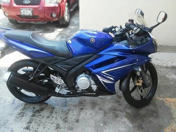 Yamaha r15 -12