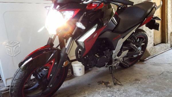 MOTO DEPORTIVA 250CC 15KM V-C -16