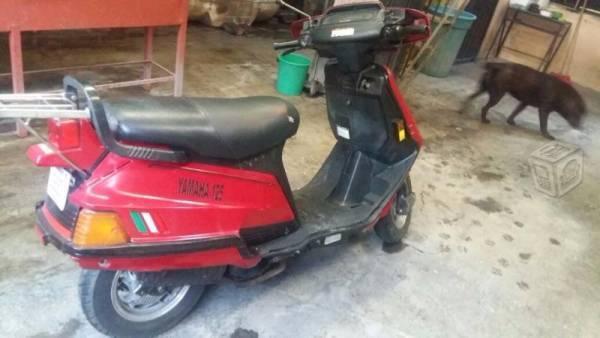 Motoneta Yamaha -94