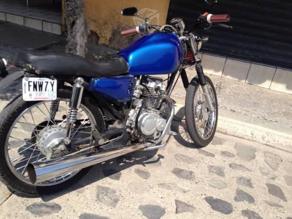 Motocicleta 125cc estilo Café Racer -11