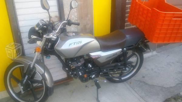 Vendo moto italika 125 -16