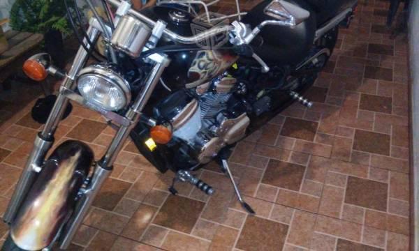 Honda shadow vt 600cc -02