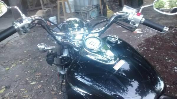 Moto yamaha vstar -08