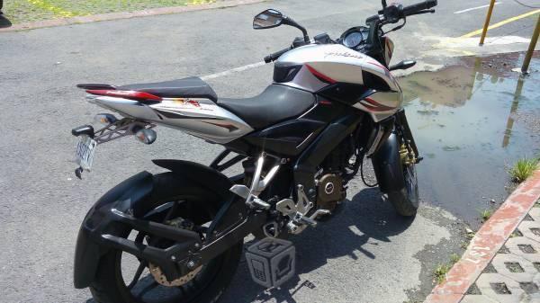 V/c bajaj pulsar 200ns -15