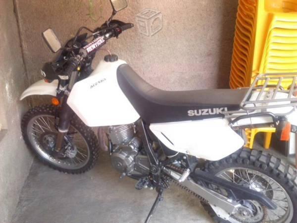 Suzuki DR650 -15