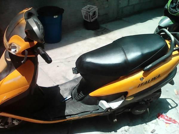 Motoneta 125 cc italika -11