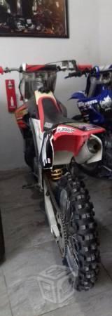 Honda cr250