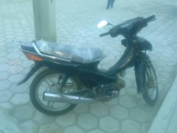 Vendo moto simi atomatica galando al 100 -01