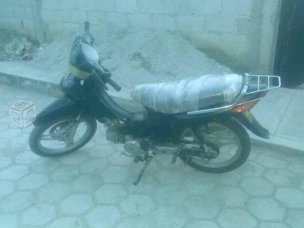 Vendo moto simi atomatica galando al 100 -01